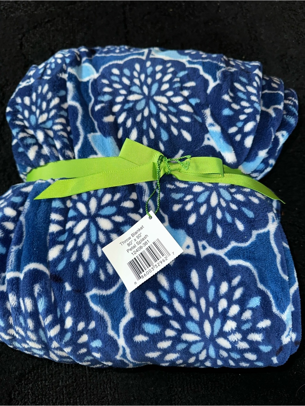 Vera Bradley Throw Blanket 80x50 Floral Blue Polyester Petal Splash- NWT